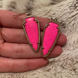 Kendra Scott Arrowhead Earrings